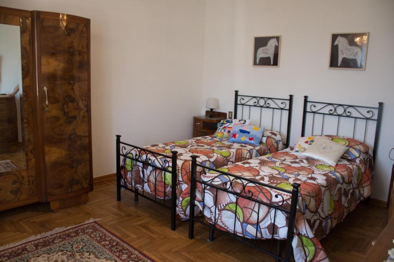 Ferienwohnung La Casa Di Lory Vinci Exterior foto